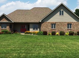 6045 New City Rd, Rochester, IL 62563