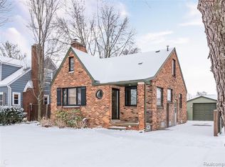1395 W Saratoga St, Ferndale, MI