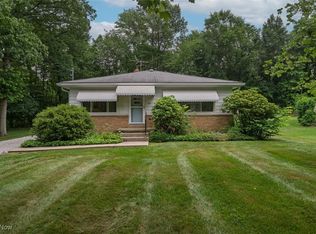 107 E Wellock Dr, Akron, OH