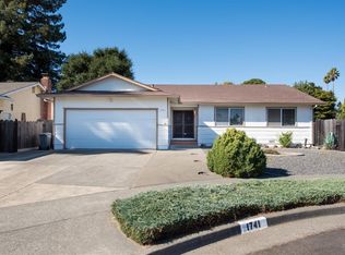 1741 Fenwick Dr, Santa Rosa, CA 95401