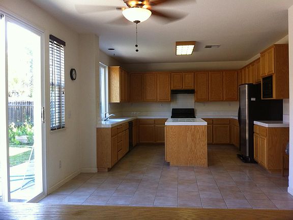 Kitchen/Breakfast Area