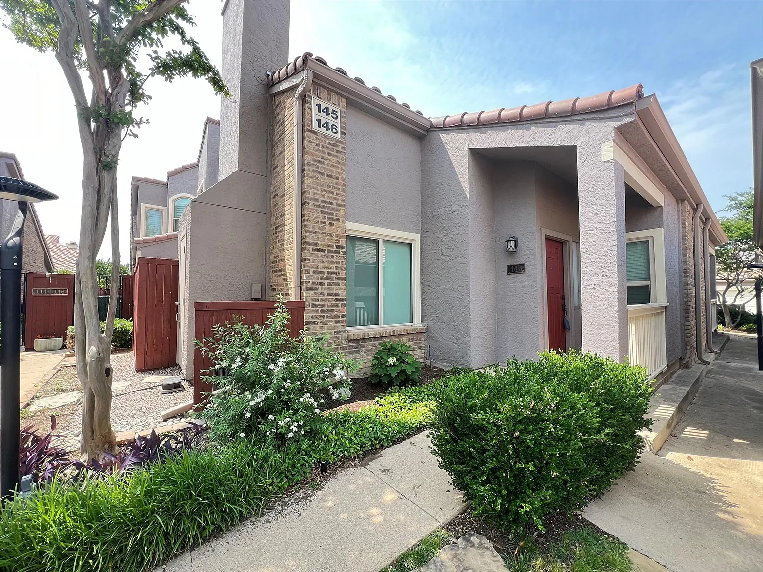 4242 N Capistrano Dr — Photo 2