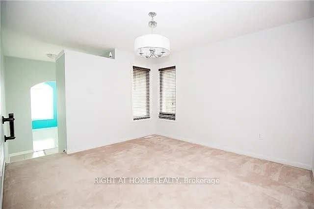 38 Elmeade Ln — Photo 4
