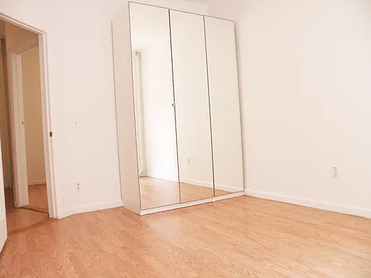 Rented by Site Realty Services | media 10