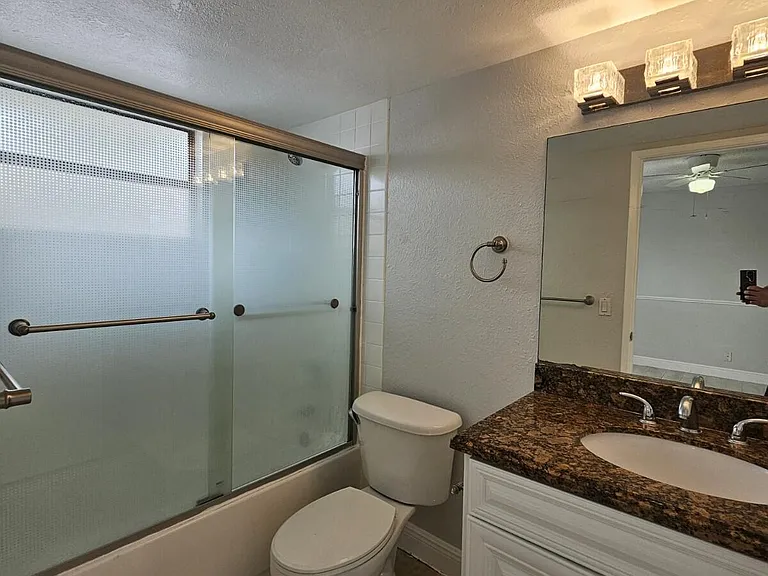 1660 Windorah Way #H — Photo 20