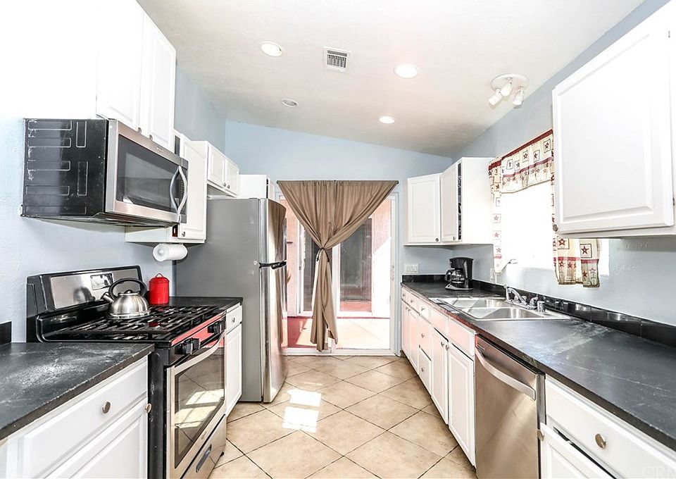 1st image of 26766 Girard St
