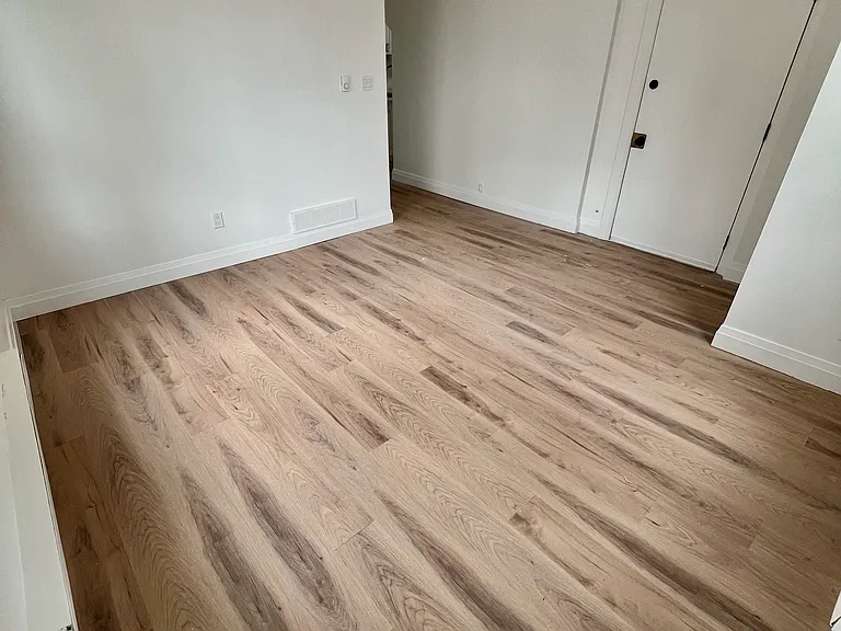 434 King St — Photo 11
