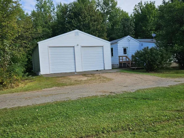 614 29th Ave SW, Baudette, MN 56623