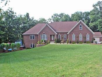 1st image of 164 Oak Dr