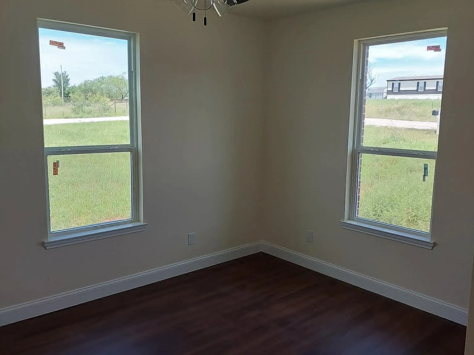 593 Cimmarron Trl — Photo 3