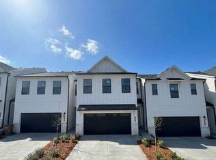 7304 Mulberry Trace Ln, Flowery Branch, GA 30542