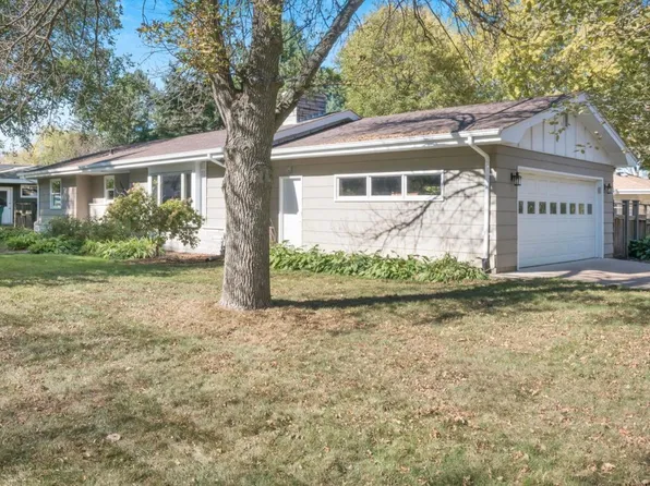 1504 Linden St W, Stillwater, MN 55082