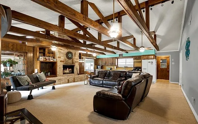 1010 Country Oak Dr — Photo 27