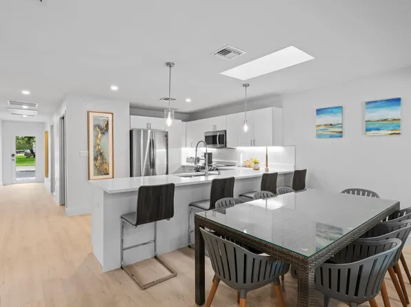 1814 SE 7th St, Pompano Beach, FL 33060