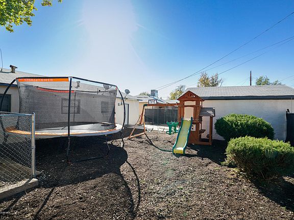 3rd image of 1605 N Mesa Verde Ave