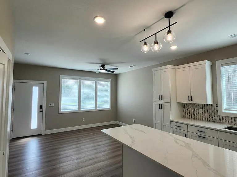 5305 W Jay St — Photo 24
