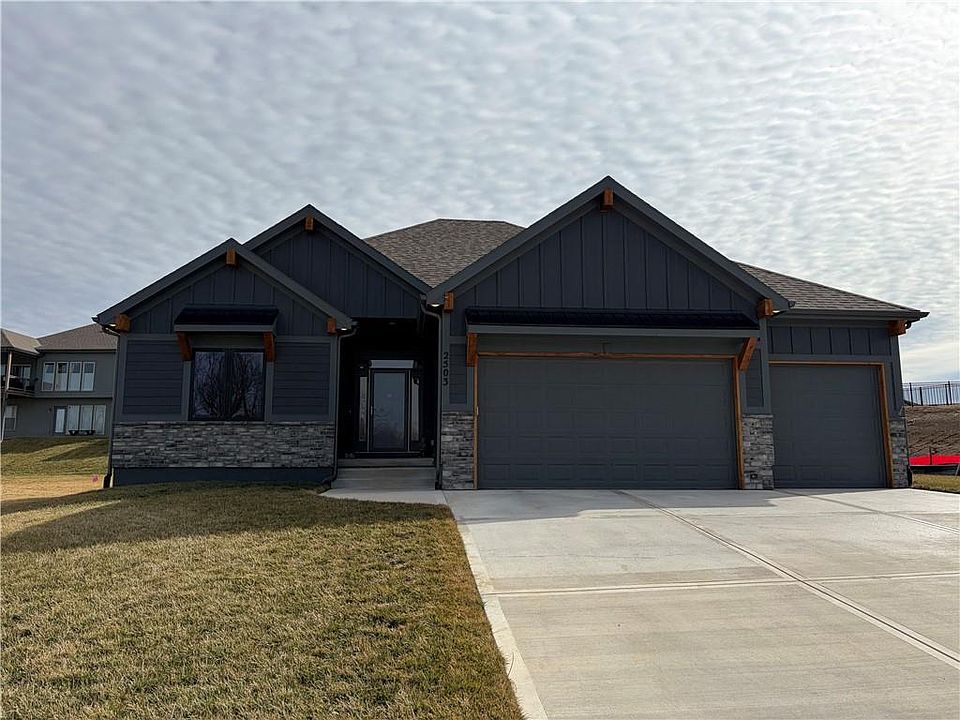 1st image of 2503 Windmill Cir