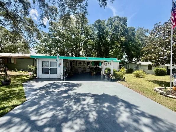 678 Cedar Ln, Lady Lake, FL 32159