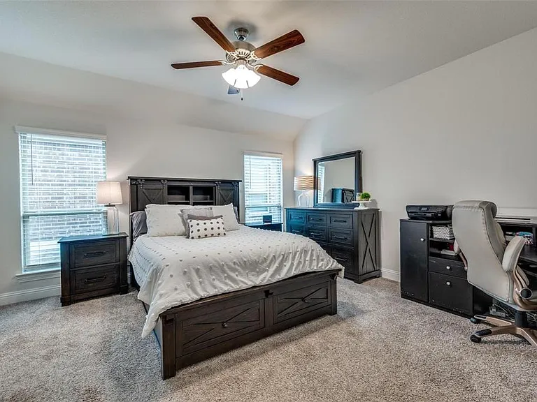 2937 Log Cabin Dr — Photo 22