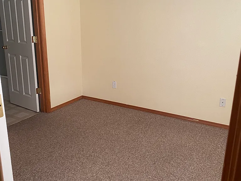 6316 9th Ave NE — Photo 3