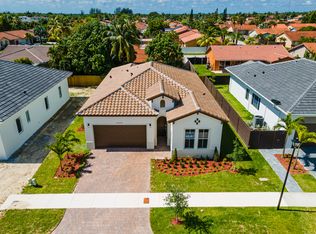 15242 SW 176th Ln, Miami, FL 33187