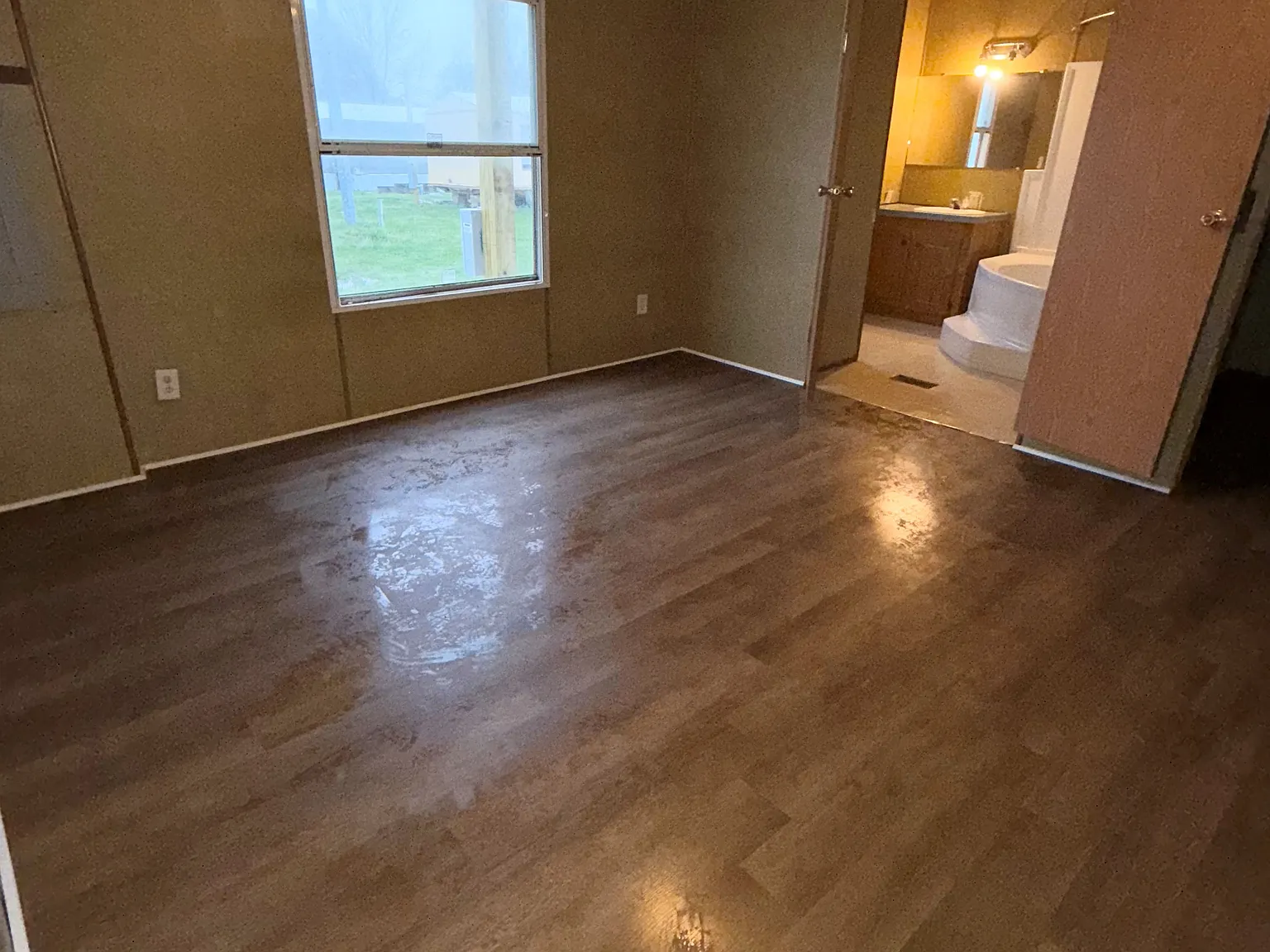 2 bed, 900 sqft, $950 — Photo 4