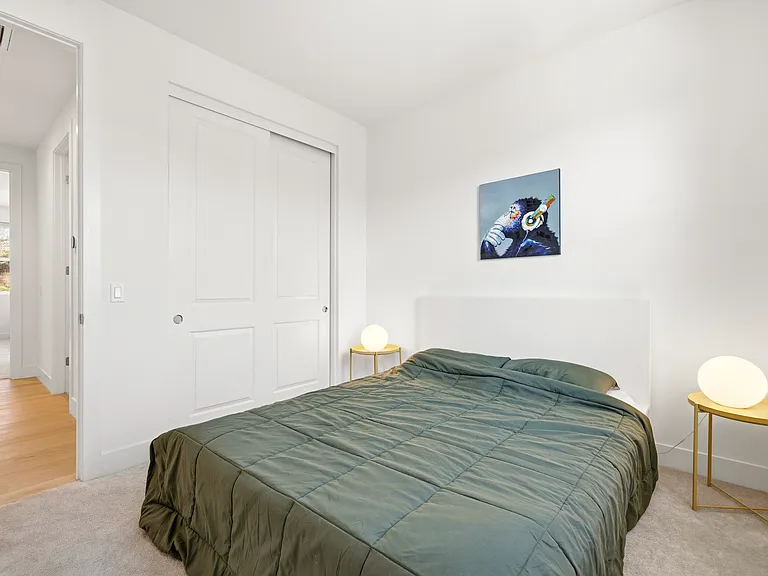 19212 Blackthorn Dr — Photo 45