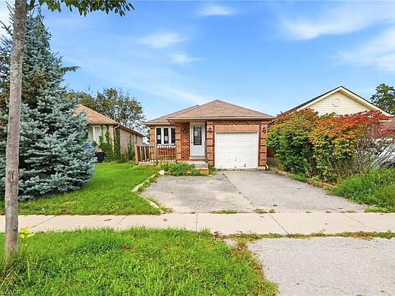 2nd image of 42 Geddes Cres