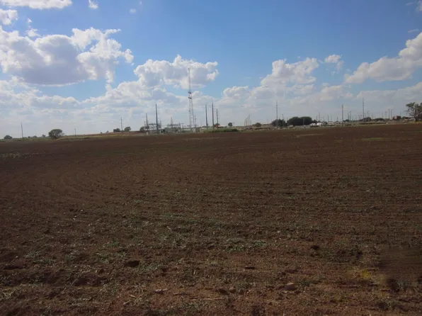 1300/1201 G H Southwest NW, Childress, TX 79201