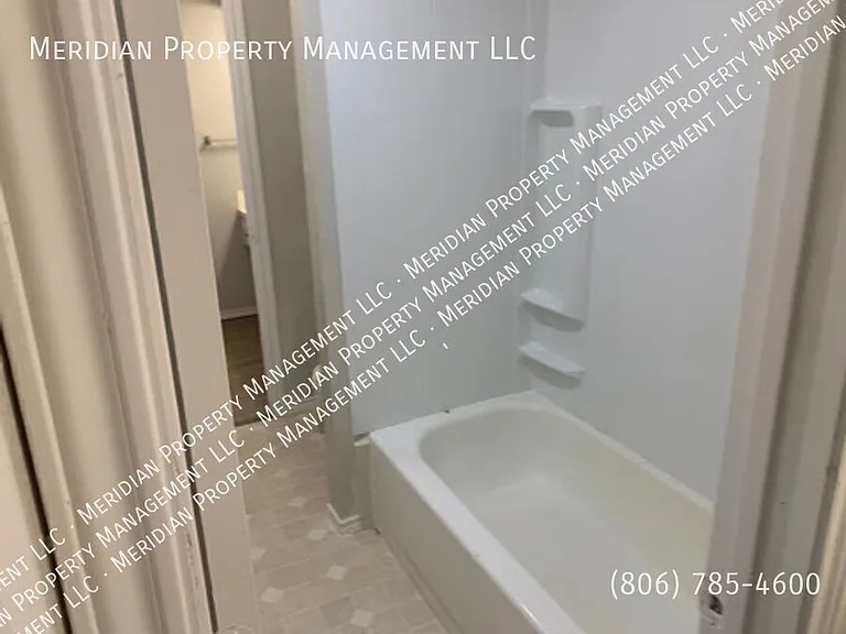 2019 S Loop 289 — Photo 22