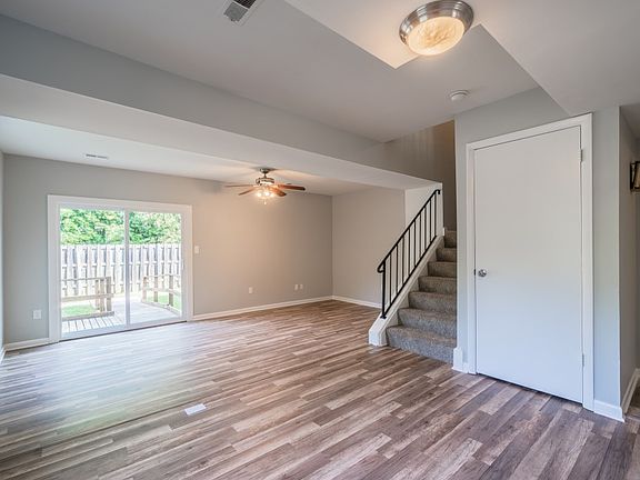 4th image of 15001 Catalpa Ct