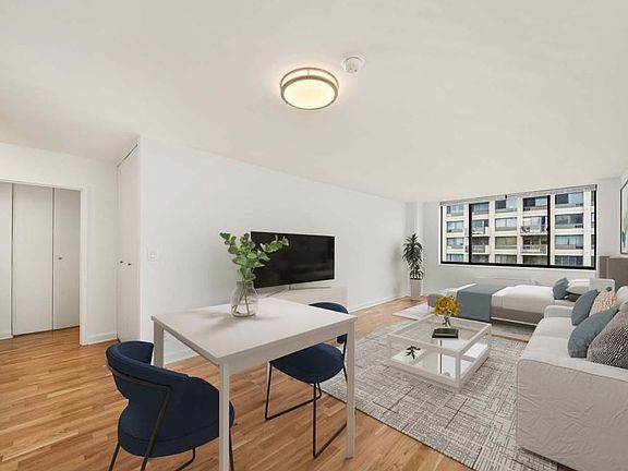 3rd image of 101 W 90th St APT 6F