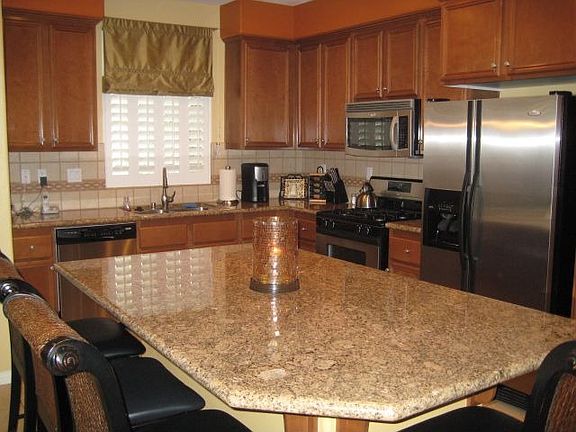 3rd image of 3649 W Luther Ln