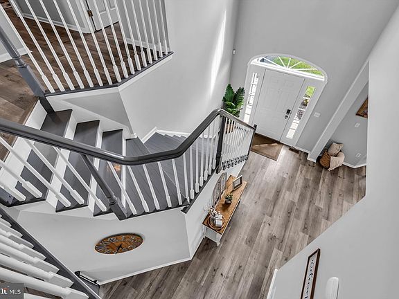 5th image of 12 Lancaster Way