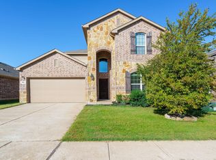 804 Cheyenne Dr, Aubrey, TX 76227