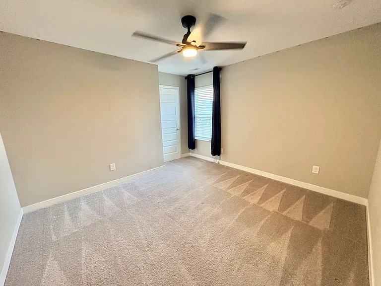 3694 Locust Dr — Photo 39