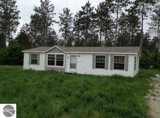 9821 Country Pnes, Kingsley, MI 49649