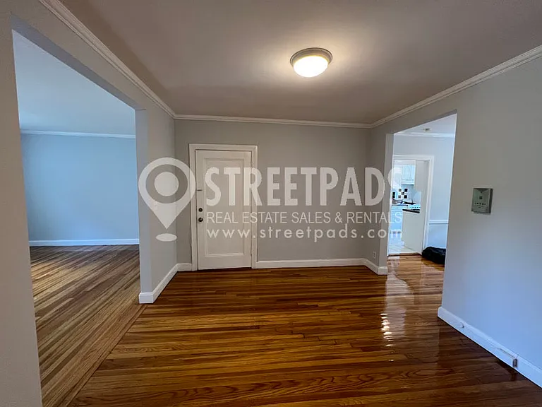 1161 Beacon St #5 — Photo 16
