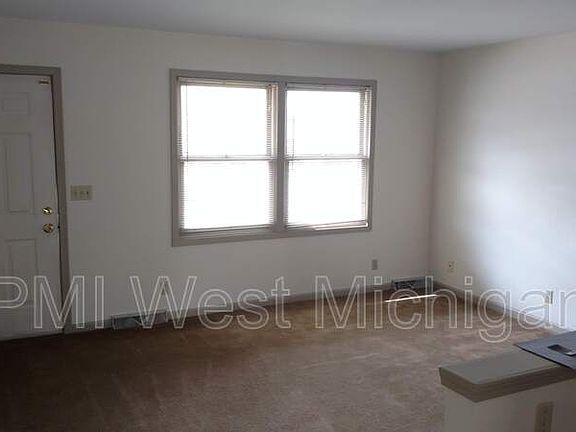 3rd image of 2701 Woodmeadow Dr SE