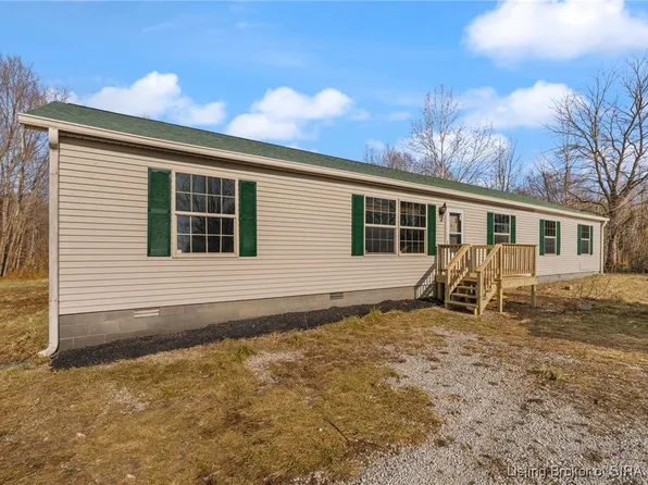 344 W Leota Road, Scottsburg, IN 47170