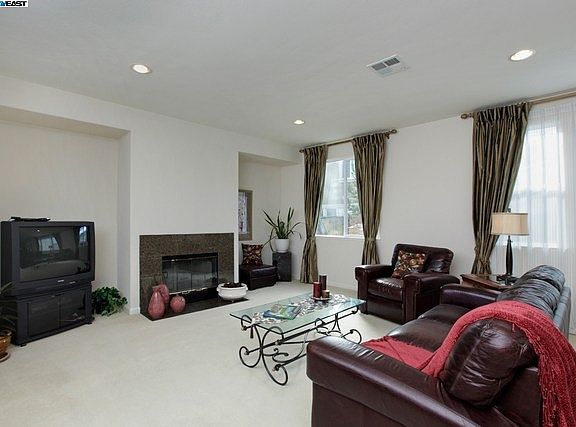 4th image of 5970 Knoll Woods Ct