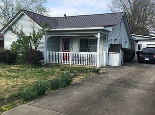 1513 Strawberry Rd, Saint Albans, WV 25177