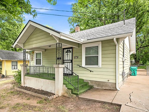 3rd image of 2416 N Main Avenue