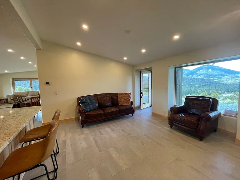 2103 Little Applegate Rd — Photo 35