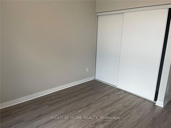 3rd image of 95 Dundas St W #202