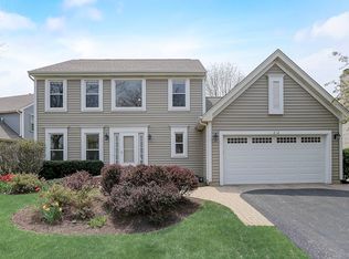 212 Bobolink Dr, Grayslake, IL 60030