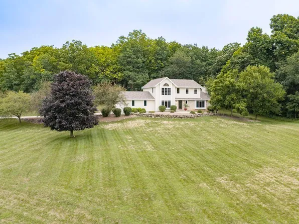 S26W31396 Cregennan Bae, Wales, WI 53183