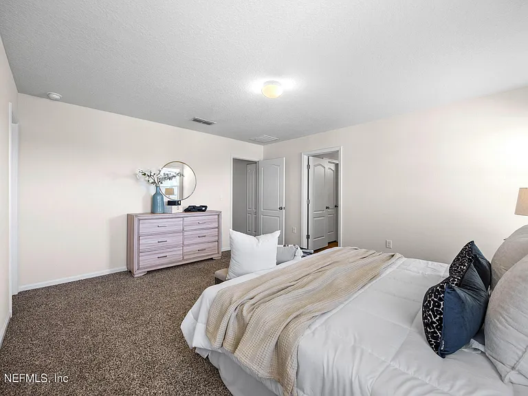 2555 Oak Stream Dr — Photo 16
