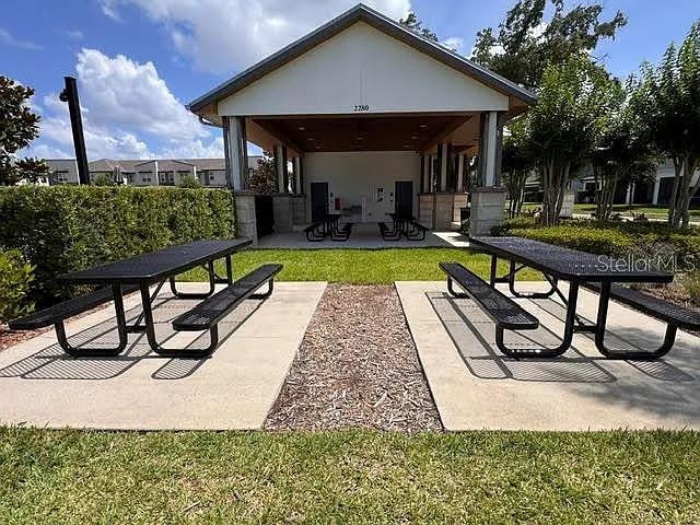 2233 Shadowland Loop — Photo 43