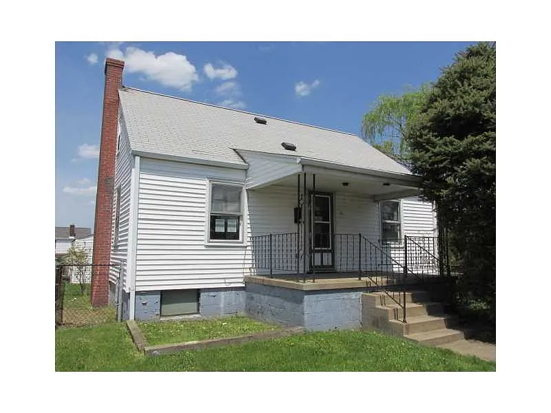 51 Rose Blvd photo 1